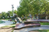 005-Памятник Арно Бабаджаняну